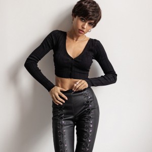 Damen-Strickjacke aus Seidenmischgarn mit langen Ärmeln und rückenfreiem Strick