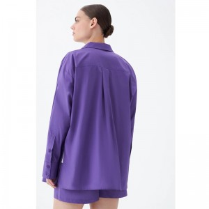 women sewing casual shirt and shorts sets