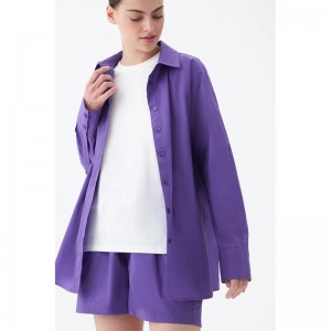 women sewing casual shirt and shorts sets